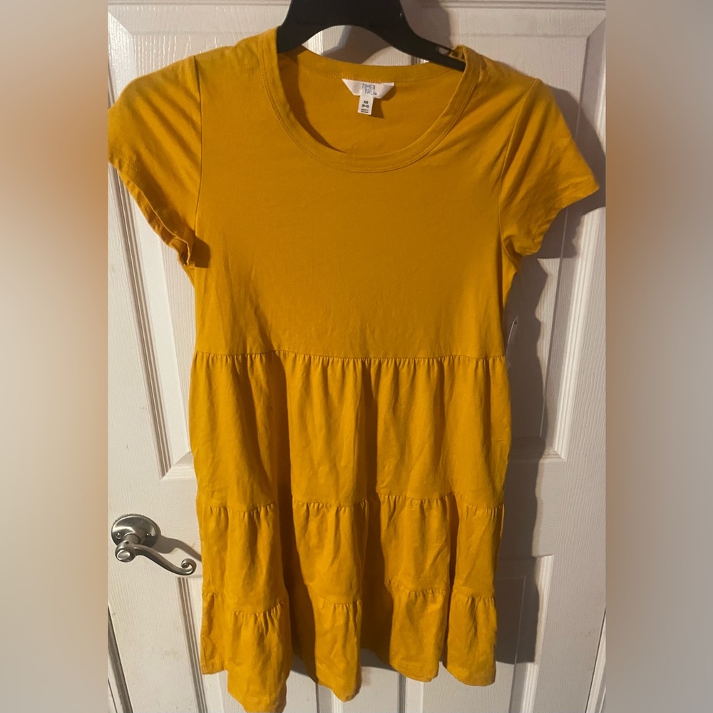 Time and Tru Mustard Yellow Tiered Short Sleeve Casual Dress Size XS (0-2) - Picture 4 of 6